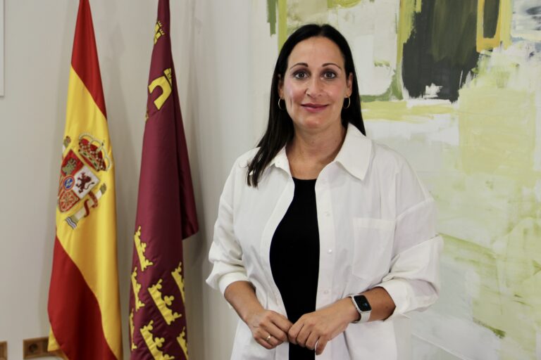 María Remedios Lajara Domínguez